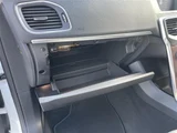 2020 Volvo V40 V40 T3 Sedan for sale, Japanese used car export - photo 20 of 23 | GULJI TRADERS