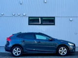 2020 Volvo V40 CROSS T5 AWD SE Sedan for sale, Japanese used car export - photo 11 of 24 | GULJI TRADERS