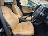2020 Volvo V40 T3 Sedan for sale, Japanese used car export - photo 5 of 9 | GULJI TRADERS