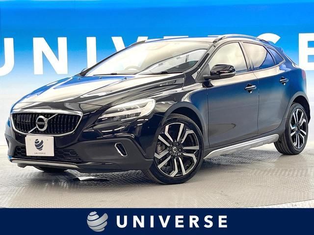 2020 Volvo V40 T5 AWD - photo 1 2020 Volvo V40 T5 AWD Sedan for sale, Japanese used car export - photo 1 of 9 | GULJI TRADERS
