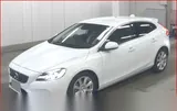 2019 Volvo V40 Inscription D4 White Sedan for sale, Japanese used car export - photo 4 of 29 | GULJI TRADERS