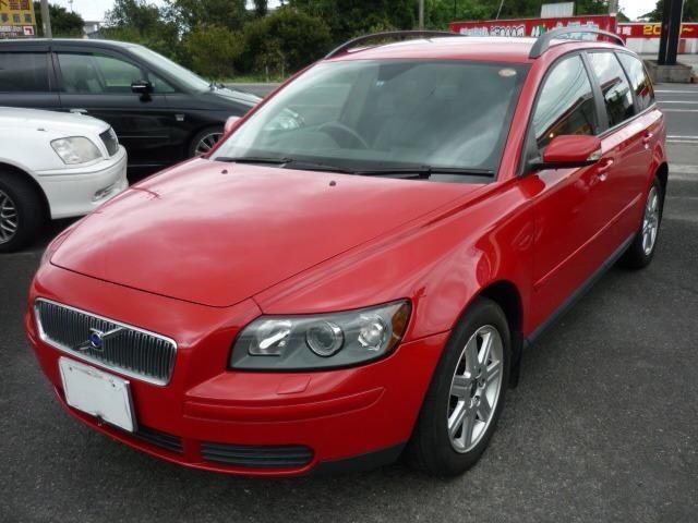 2006 Volvo V50 2.4 Sedan for sale, Japanese used car export | GULJI TRADERS