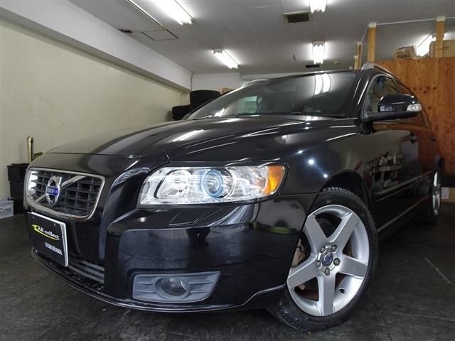 2011 Volvo V50 Sedan for sale, Japanese used car export | GULJI TRADERS