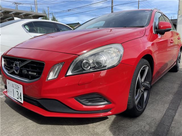 2012 Volvo V60 T4 Sedan for sale, Japanese used car export | GULJI TRADERS