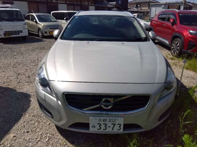 2012 Volvo V60 Sedan for sale, Japanese used car export | GULJI TRADERS
