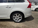2014 Volvo V60 T4SE Sedan for sale, Japanese used car export - photo 37 of 80 | GULJI TRADERS