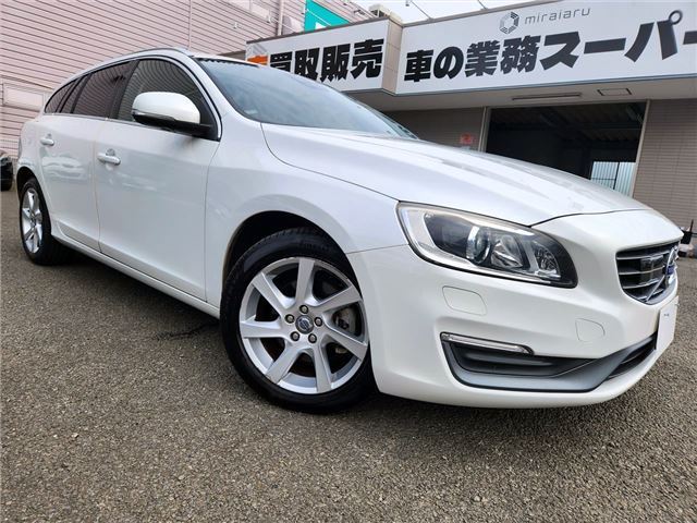 2015 Volvo V60 Bluetooth - photo 1 2015 Volvo V60 Bluetooth Sedan for sale, Japanese used car export - photo 1 of 80 | GULJI TRADERS