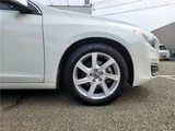 2015 Volvo V60 Bluetooth Sedan for sale, Japanese used car export - photo 32 of 80 | GULJI TRADERS