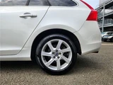 2015 Volvo V60 Bluetooth Sedan for sale, Japanese used car export - photo 36 of 80 | GULJI TRADERS