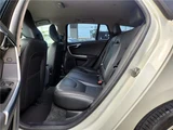 2015 Volvo V60 Bluetooth Sedan for sale, Japanese used car export - photo 48 of 80 | GULJI TRADERS