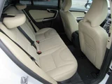 2016 Volvo V60 T5 AWD SE 4WD Sedan for sale, Japanese used car export - photo 28 of 52 | GULJI TRADERS