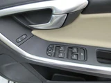 2016 Volvo V60 T5 AWD SE 4WD Sedan for sale, Japanese used car export - photo 33 of 52 | GULJI TRADERS