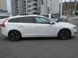 2016 Volvo V60 D4 Dynamic Sedan for sale, Japanese used car export - photo 65 of 70 | GULJI TRADERS