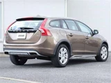 2016 Volvo V60 D4 SE Sedan for sale, Japanese used car export - photo 8 of 50 | GULJI TRADERS