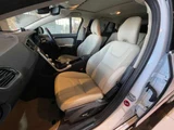 2017 Volvo V60 D4 Diesel Turbo Sedan for sale, Japanese used car export - photo 36 of 59 | GULJI TRADERS