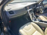 2017 Volvo V60 D4 Diesel Turbo Sedan for sale, Japanese used car export - photo 30 of 37 | GULJI TRADERS