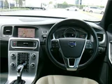 2017 Volvo V60 V60D4 Dynamic Sedan for sale, Japanese used car export - photo 30 of 48 | GULJI TRADERS