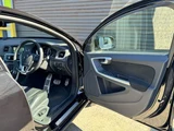 2017 Volvo V60 4WD Sedan for sale, Japanese used car export - photo 45 of 77 | GULJI TRADERS