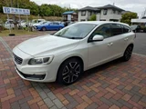 2017 Volvo V60 D4 Dynamic Sedan for sale, Japanese used car export - photo 1 of 25 | GULJI TRADERS