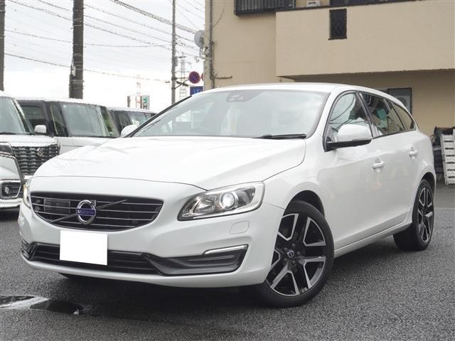 2017 Volvo V60 D4 Dynamic - photo 1 2017 Volvo V60 D4 Dynamic Sedan for sale, Japanese used car export - photo 1 of 24 | GULJI TRADERS