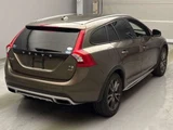 2017 Volvo V60 T5 AWD 4WD Sedan for sale, Japanese used car export - photo 2 of 14 | GULJI TRADERS