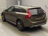 2017 Volvo V60 T5 AWD 4WD Sedan for sale, Japanese used car export - photo 4 of 14 | GULJI TRADERS