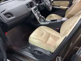 2017 Volvo V60 T5 AWD 4WD Sedan for sale, Japanese used car export - photo 12 of 14 | GULJI TRADERS