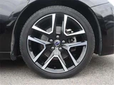 2017 Volvo V60 D4 Dynamic Sedan for sale, Japanese used car export - photo 42 of 50 | GULJI TRADERS