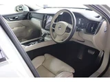2018 Volvo V60 T5 Sedan for sale, Japanese used car export - photo 16 of 70 | GULJI TRADERS