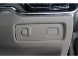 2018 Volvo V60 T5 Sedan for sale, Japanese used car export - photo 51 of 70 | GULJI TRADERS