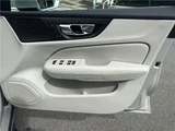 2018 Volvo V60 T5 Sedan for sale, Japanese used car export - photo 15 of 54 | GULJI TRADERS