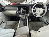 2018 Volvo V60 V60 T5 Sedan for sale, Japanese used car export - photo 3 of 24 | GULJI TRADERS