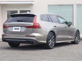 2018 Volvo V60 T5 Sedan for sale, Japanese used car export - photo 8 of 50 | GULJI TRADERS