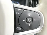 2019 Volvo V60 Sedan for sale, Japanese used car export - photo 34 of 43 | GULJI TRADERS