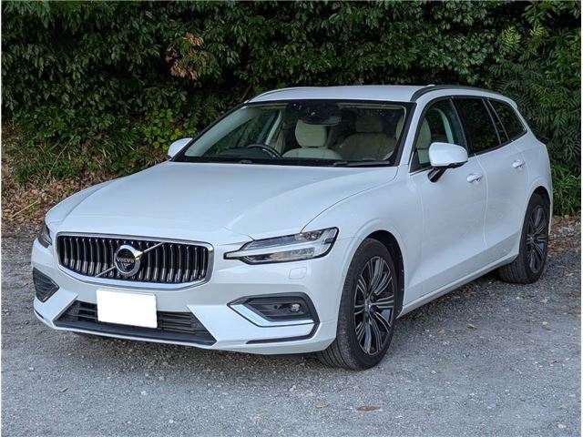 2019 Volvo V60 T5 Sedan for sale, Japanese used car export | GULJI TRADERS