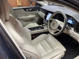 2019 Volvo V60 V60 T5 Sedan for sale, Japanese used car export - photo 5 of 24 | GULJI TRADERS