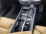 2019 Volvo V60 V60 T5 AWD 4WD Sedan for sale, Japanese used car export - photo 17 of 23 | GULJI TRADERS