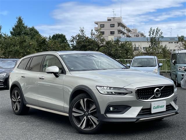 2019 Volvo V60 V60 T5 AWD 4WD Sedan for sale, Japanese used car export | GULJI TRADERS