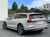 2019 Volvo V60 V60 T5 AWD 4WD Sedan for sale, Japanese used car export - photo 8 of 24 | GULJI TRADERS