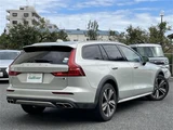 2019 Volvo V60 V60 T5 AWD 4WD Sedan for sale, Japanese used car export - photo 10 of 24 | GULJI TRADERS