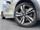 2019 Volvo V60 V60 T5 AWD 4WD Sedan for sale, Japanese used car export - photo 12 of 24 | GULJI TRADERS
