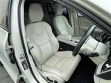 2019 Volvo V60 V60 T5 AWD 4WD Sedan for sale, Japanese used car export - photo 16 of 24 | GULJI TRADERS