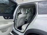 2019 Volvo V60 V60 T5 AWD 4WD Sedan for sale, Japanese used car export - photo 22 of 24 | GULJI TRADERS