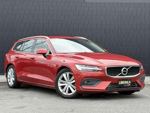 2019 Volvo V60 V60 T5 - photo 1 2019 Volvo V60 V60 T5 Sedan for sale, Japanese used car export - photo 1 of 23 | GULJI TRADERS