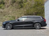2019 Volvo V60 T5 INSCRIPITIN Sedan for sale, Japanese used car export - photo 8 of 25 | GULJI TRADERS