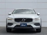 2019 Volvo V60 T5AWD PRO Sedan for sale, Japanese used car export - photo 2 of 25 | GULJI TRADERS