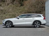 2019 Volvo V60 T5AWD PRO Sedan for sale, Japanese used car export - photo 8 of 25 | GULJI TRADERS