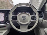 2019 Volvo V60 T5AWD PRO Sedan for sale, Japanese used car export - photo 12 of 25 | GULJI TRADERS