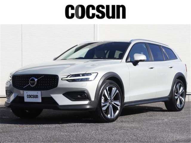 2019 Volvo V60 T5 AWD Sedan for sale, Japanese used car export - photo 1 of 50 | GULJI TRADERS