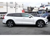 2019 Volvo V60 T5 AWD Sedan for sale, Japanese used car export - photo 4 of 7 | GULJI TRADERS